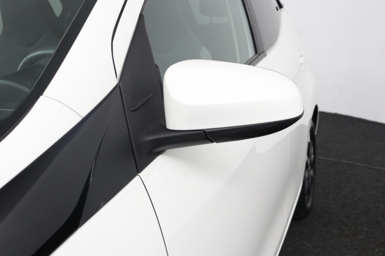 Toyota Aygo - 1.0 VVT-i x-joy 36