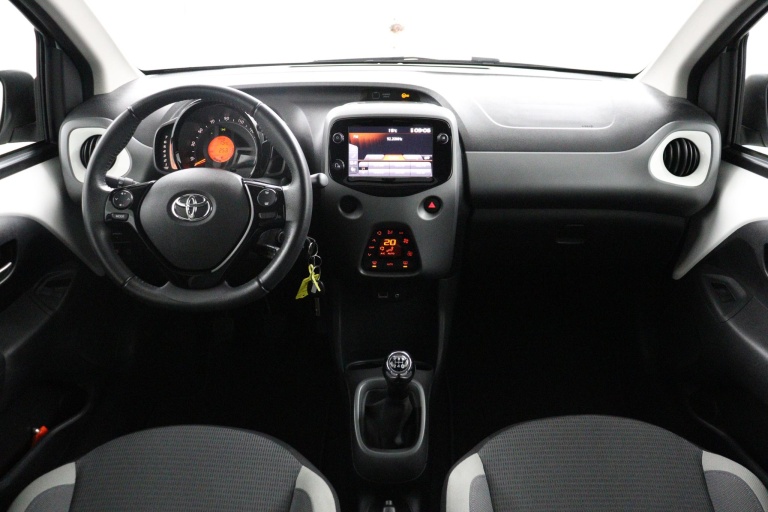 Toyota Aygo - 1.0 VVT-i x-joy 4