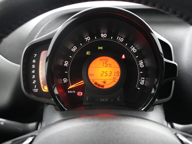 Toyota Aygo - 1.0 VVT-i x-joy