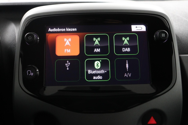 Toyota Aygo - 1.0 VVT-i x-joy 8