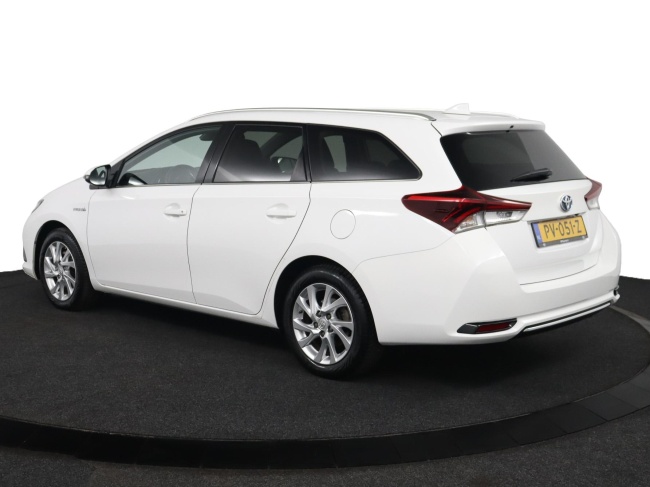 Toyota Auris Touring Sports - 1.8 Hybrid Dynamic Go