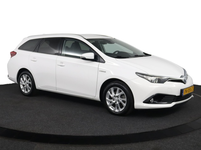 Toyota Auris Touring Sports - 1.8 Hybrid Dynamic Go