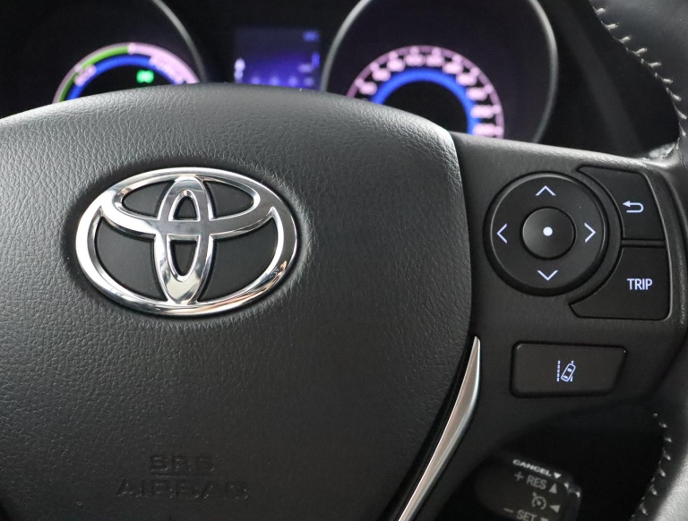 Toyota Auris Touring Sports - 1.8 Hybrid Dynamic Go 21
