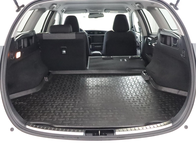 Toyota Auris Touring Sports - 1.8 Hybrid Dynamic Go 24