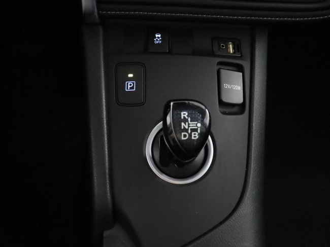 Toyota Auris Touring Sports - 1.8 Hybrid Dynamic Go