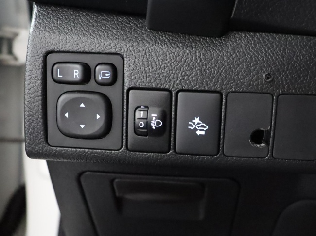 Toyota Auris Touring Sports - 1.8 Hybrid Dynamic Go