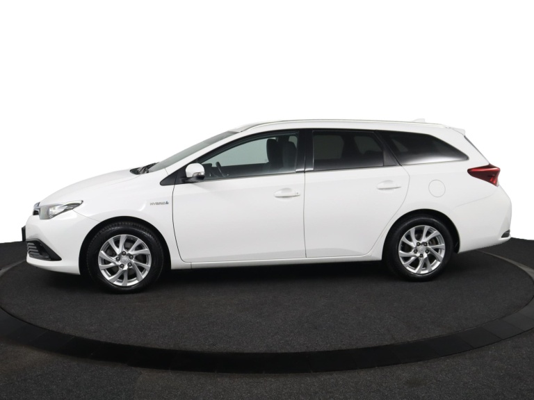 Toyota Auris Touring Sports - 1.8 Hybrid Dynamic Go 3