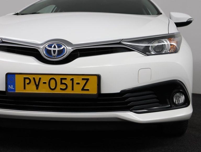 Toyota Auris Touring Sports - 1.8 Hybrid Dynamic Go 33