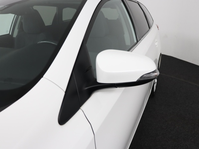 Toyota Auris Touring Sports - 1.8 Hybrid Dynamic Go