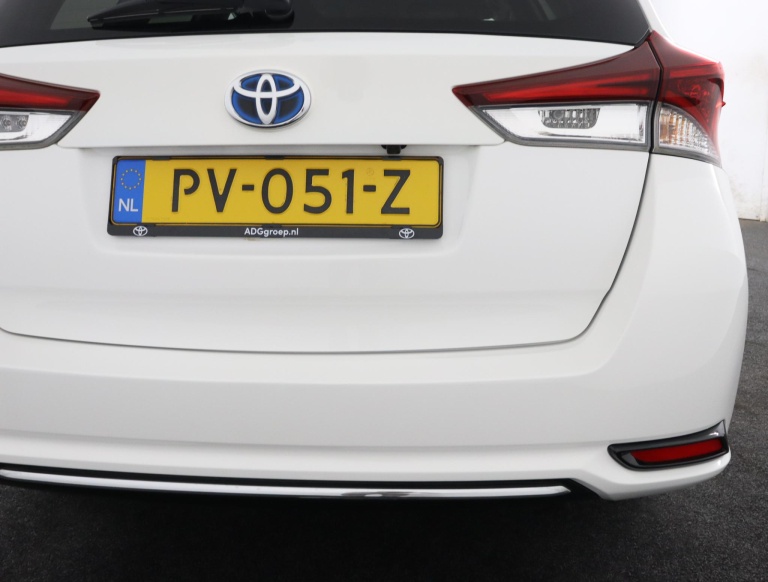 Toyota Auris Touring Sports - 1.8 Hybrid Dynamic Go 40