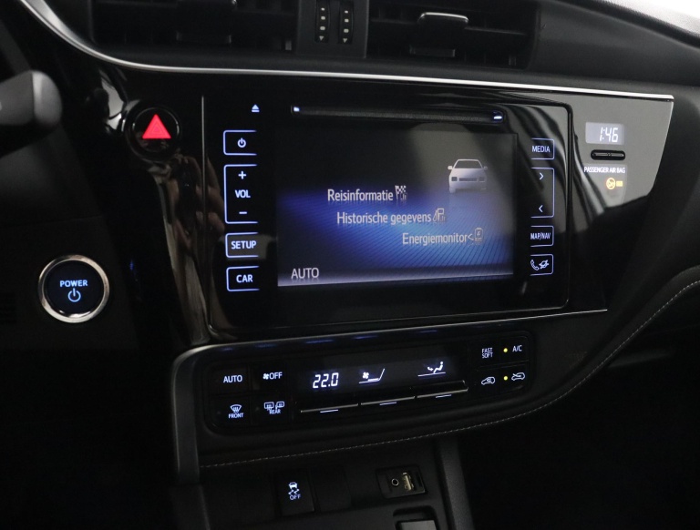 Toyota Auris Touring Sports - 1.8 Hybrid Dynamic Go 45
