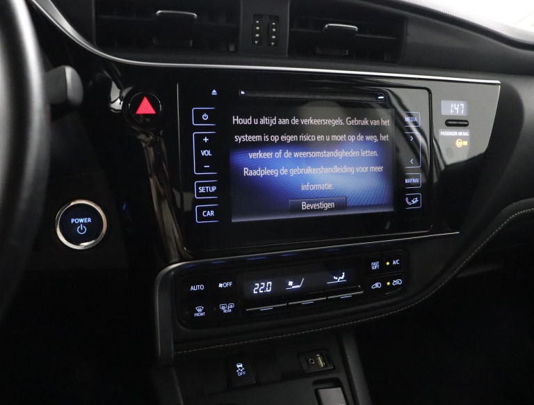 Toyota Auris Touring Sports - 1.8 Hybrid Dynamic Go 46