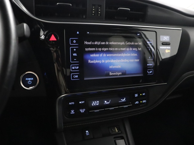 Toyota Auris Touring Sports - 1.8 Hybrid Dynamic Go
