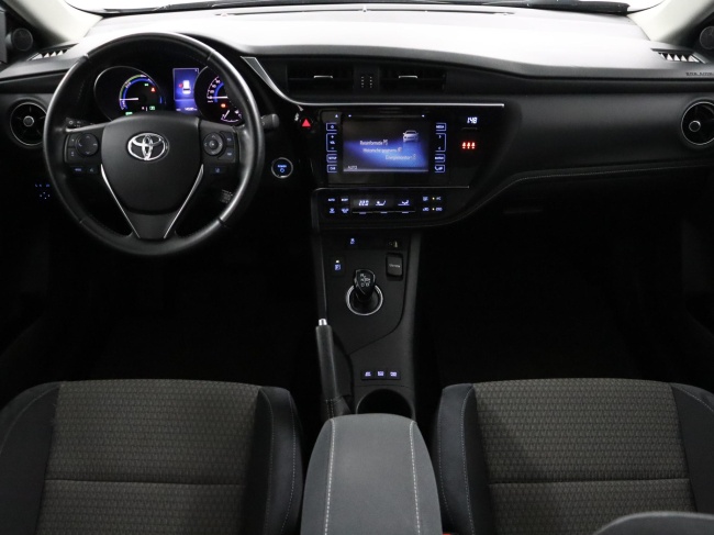 Toyota Auris Touring Sports - 1.8 Hybrid Dynamic Go