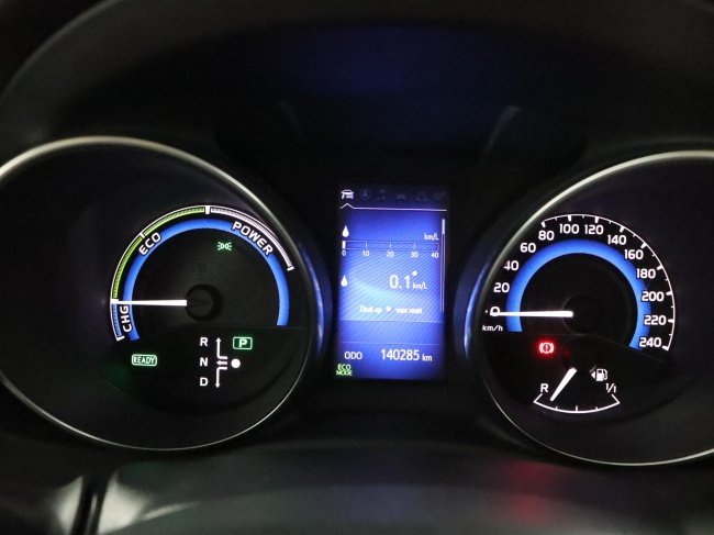Toyota Auris Touring Sports - 1.8 Hybrid Dynamic Go