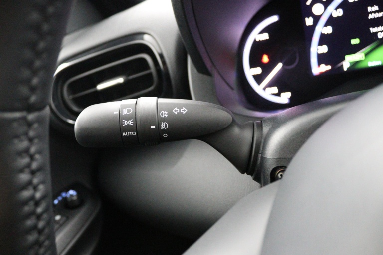 Toyota Yaris Cross - 1.5 Hybrid Dynamic Comfort Pack 30