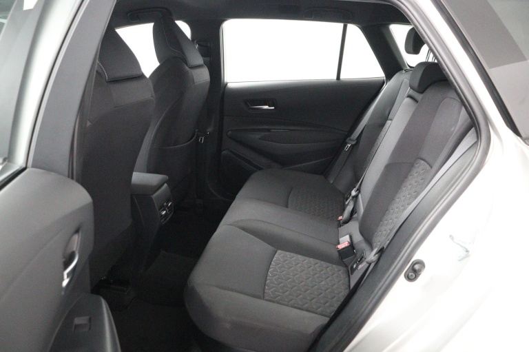 Toyota Corolla Touring Sports - 1.8 Hybrid Active 18