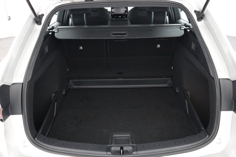 Toyota Corolla Touring Sports - 1.8 Hybrid Active 23