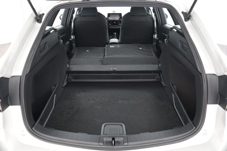 Toyota Corolla Touring Sports - 1.8 Hybrid Active 26