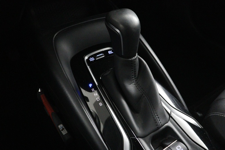 Toyota Corolla Touring Sports - 1.8 Hybrid Active 27