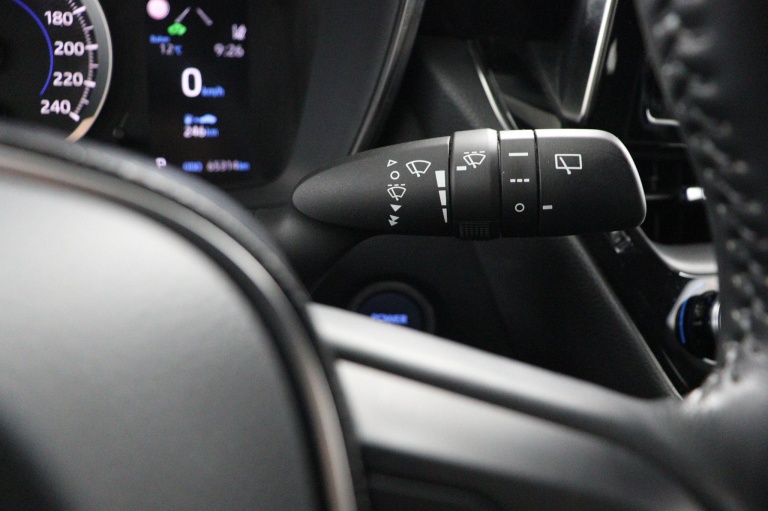 Toyota Corolla Touring Sports - 1.8 Hybrid Active 32