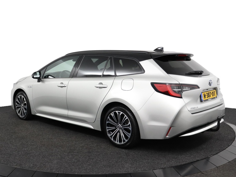 Toyota Corolla Touring Sports - 1.8 Hybrid Dynamic 12