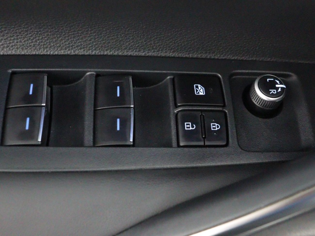 Toyota Corolla Touring Sports - 1.8 Hybrid Dynamic