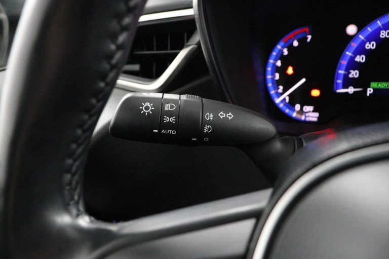 Toyota Corolla Touring Sports - 1.8 Hybrid Dynamic 30
