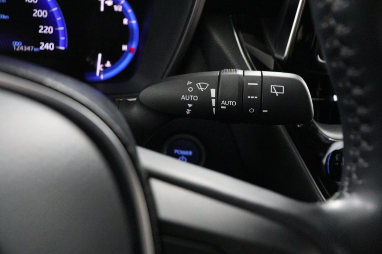 Toyota Corolla Touring Sports - 1.8 Hybrid Dynamic 31