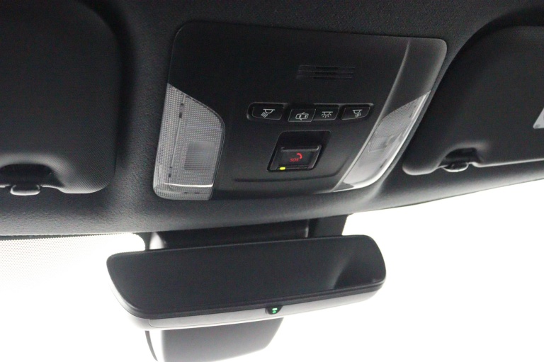 Toyota Corolla Touring Sports - 1.8 Hybrid Dynamic 32