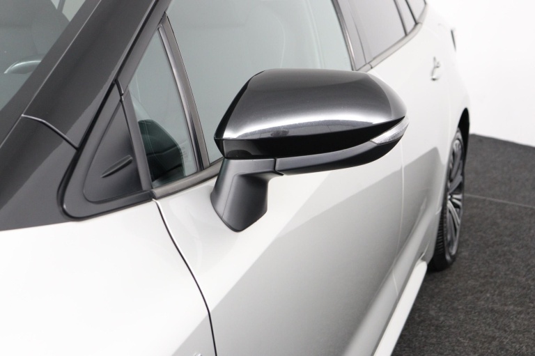 Toyota Corolla Touring Sports - 1.8 Hybrid Dynamic 36