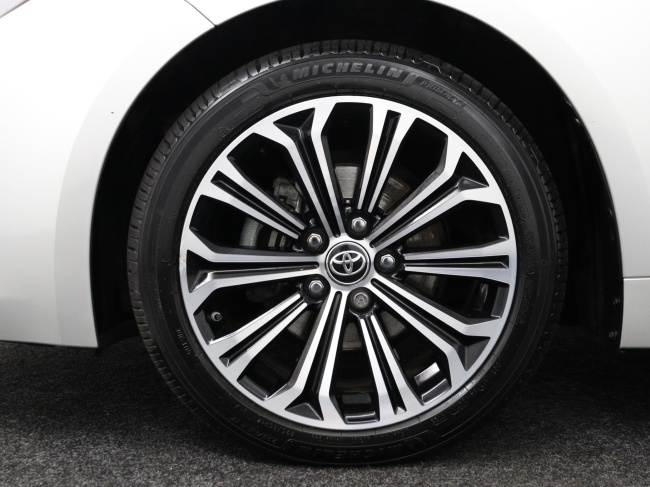 Toyota Corolla Touring Sports - 1.8 Hybrid Dynamic