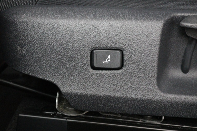 Toyota Corolla Touring Sports - 1.8 Hybrid Dynamic 46