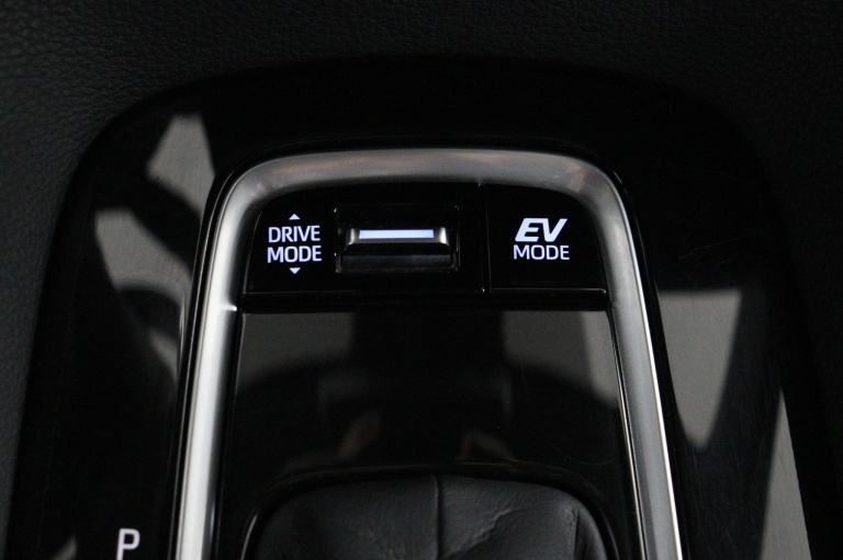 Toyota Corolla Touring Sports - 1.8 Hybrid Dynamic 54