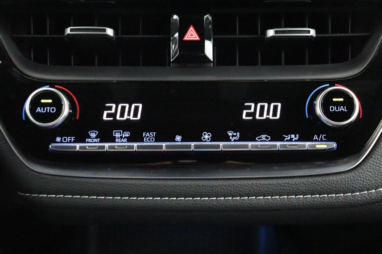 Toyota Corolla Touring Sports - 1.8 Hybrid Dynamic 7