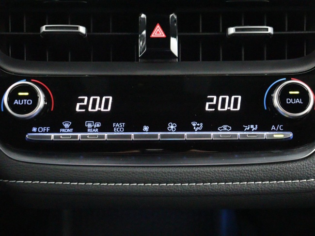 Toyota Corolla Touring Sports - 1.8 Hybrid Dynamic