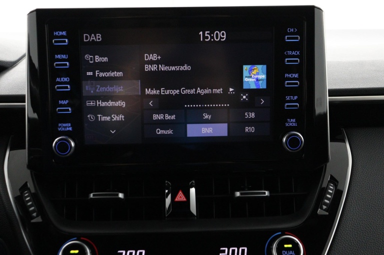 Toyota Corolla Touring Sports - 1.8 Hybrid Dynamic 8