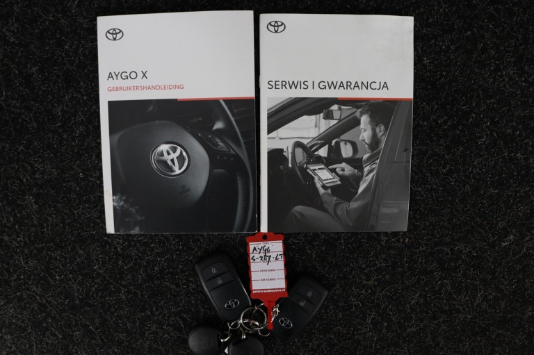 Toyota Aygo X - 1.0 VVT-i S-CVT Envy 11