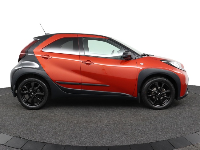 Toyota Aygo X - 1.0 VVT-i S-CVT Envy