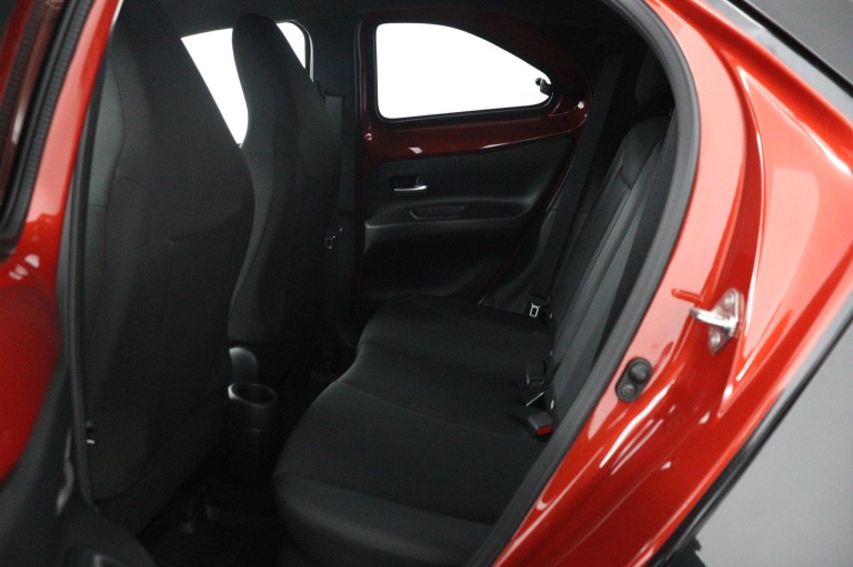 Toyota Aygo X - 1.0 VVT-i S-CVT Envy 18