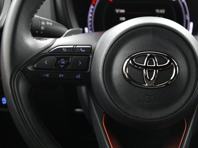 Toyota Aygo X - 1.0 VVT-i S-CVT Envy