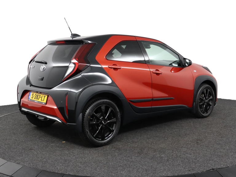 Toyota Aygo X - 1.0 VVT-i S-CVT Envy 2