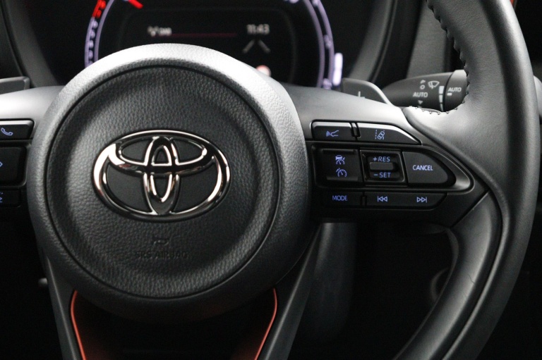 Toyota Aygo X - 1.0 VVT-i S-CVT Envy 20