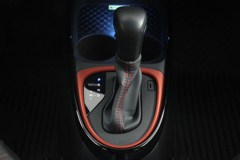 Toyota Aygo X - 1.0 VVT-i S-CVT Envy 27