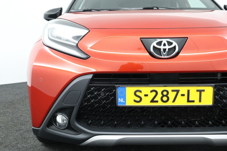 Toyota Aygo X - 1.0 VVT-i S-CVT Envy 36
