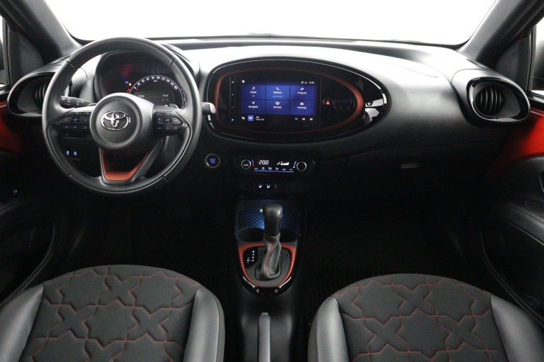 Toyota Aygo X - 1.0 VVT-i S-CVT Envy 4
