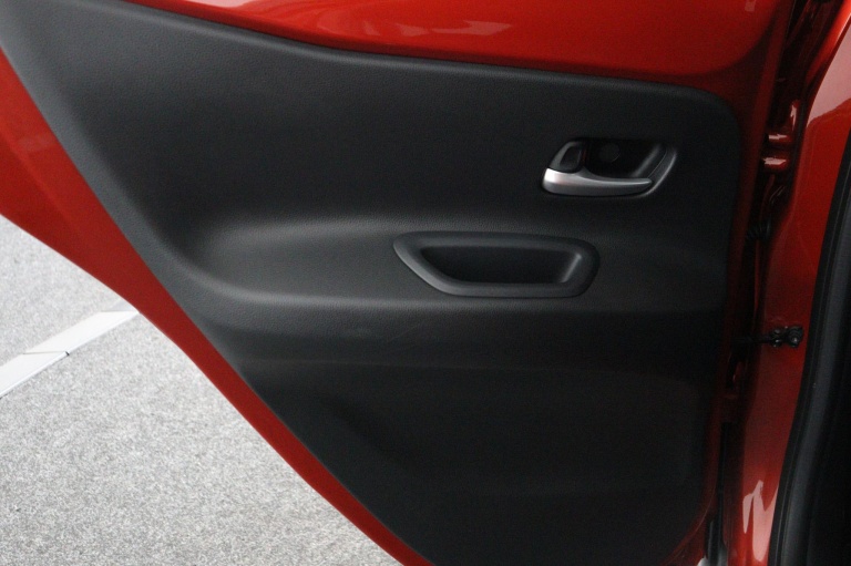 Toyota Aygo X - 1.0 VVT-i S-CVT Envy 41
