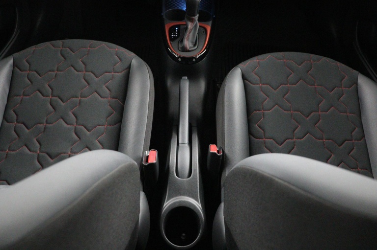 Toyota Aygo X - 1.0 VVT-i S-CVT Envy 54