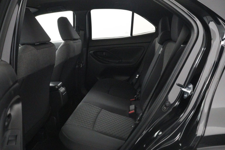 Toyota Yaris Cross - 1.5 Hybrid 115 Dynamic 17