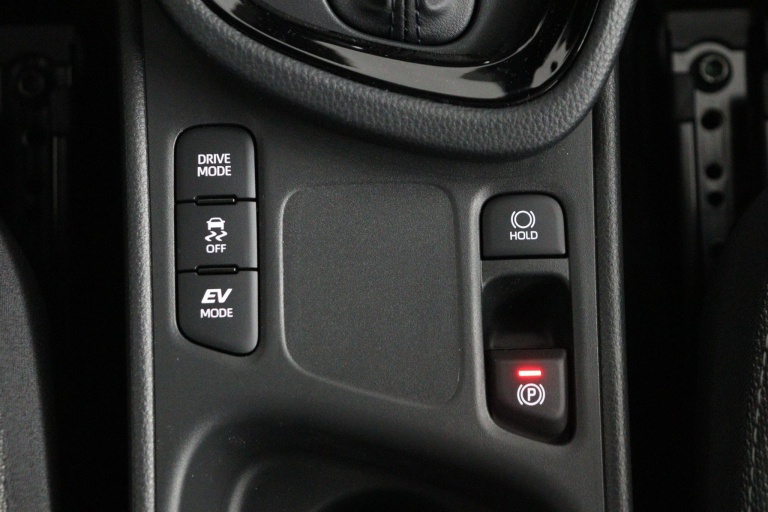 Toyota Yaris Cross - 1.5 Hybrid 115 Dynamic 64